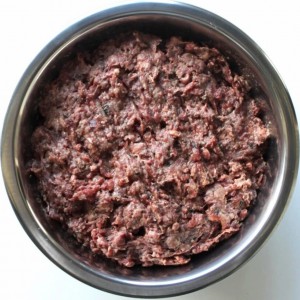 Hovädzie a kuracie mäso pre šteňa